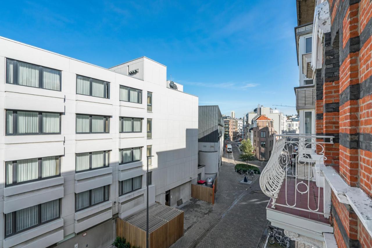 De Zwemmer - Practical, Optimized App With Garage Ostend Exterior photo